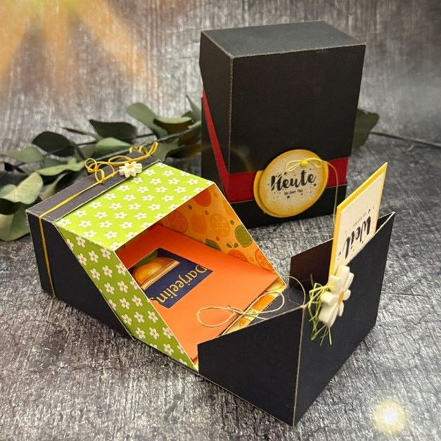 Stanze Klappbox / groß (438) Hersteller: Farbton-Design GmbH