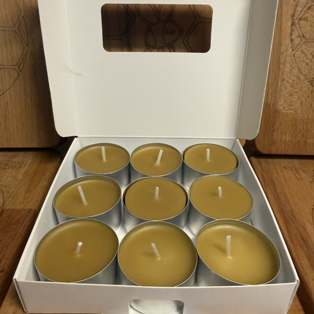 9 Beeswax Tealights