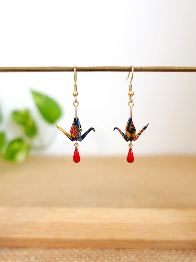 INOX doré / Origami grues, oiseaux / Papier japonais washi / Bleu nuit, rouge, or / Boucles d'oreilles origami /