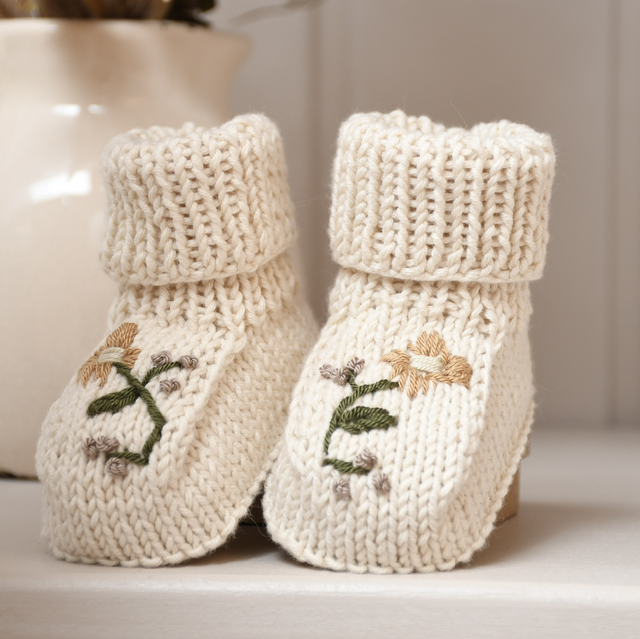 Premium Babyschühchen „Vintage Blümchen“ 2-5 Monate