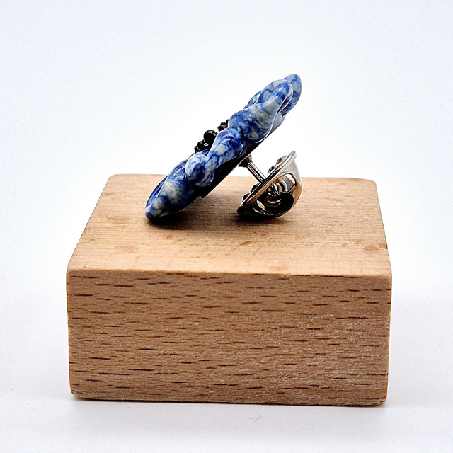 Pin's Marguerite bleu jean