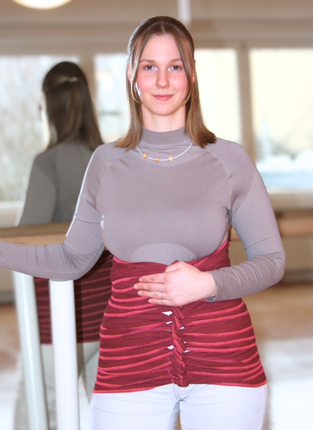 Bengkung Belly Binding | Beere | 100% Bio-Baumwolle | Handmade in Germany