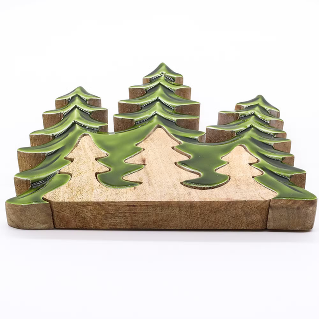 Perdido na Floresta - Decoração 3D em Madeira Três Árvores - 20x23 cm