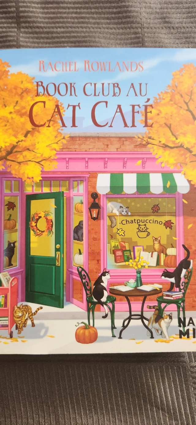 Book clubs au Cat café 
