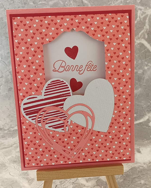 Carte de Fête des Mères Artisanale – "Bonne Fête" avec Cœurs Superposés fm 1