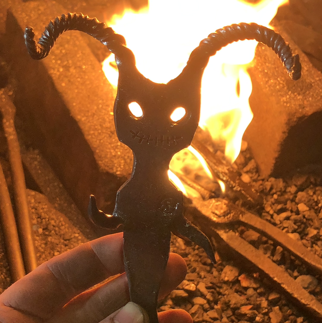Crochet démon 