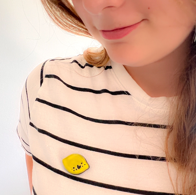 Broche “un zeste d’amour pour ensoleiller votre journée”