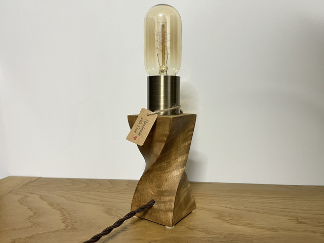 Room lamp made of mango wood and an Edison light bulb.