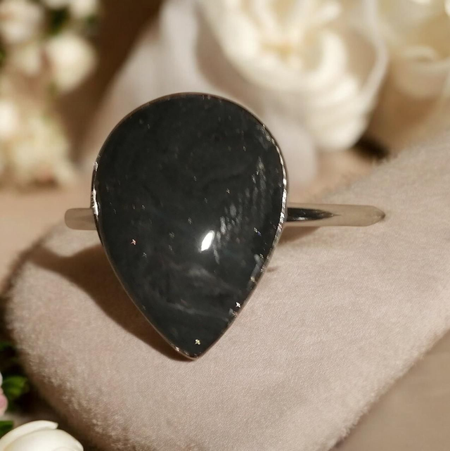 Bague goutte noir 