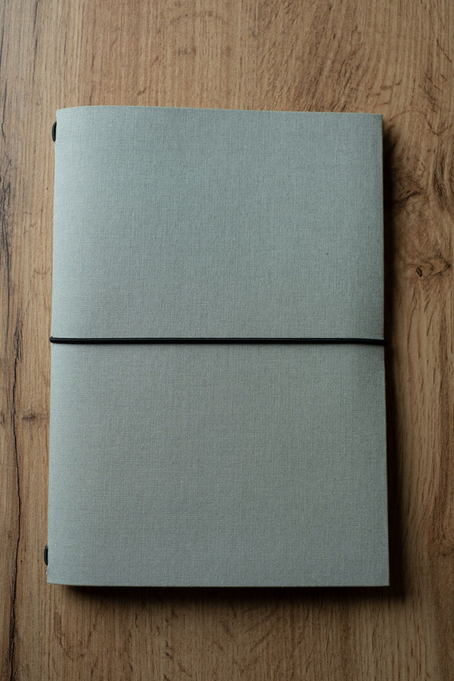 Paper Diary Grigio Chiaro