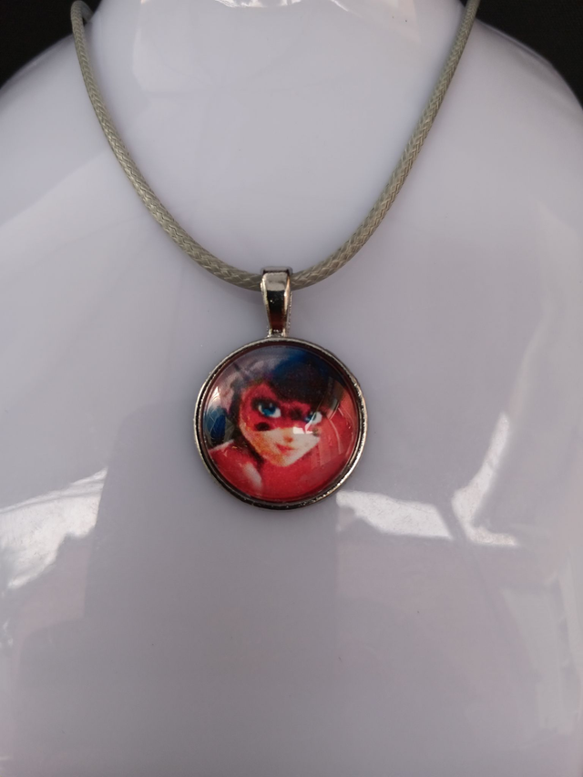 Collier Héros Préférés avec Cordon, Minnie, Mario, Spiderman et Plus !