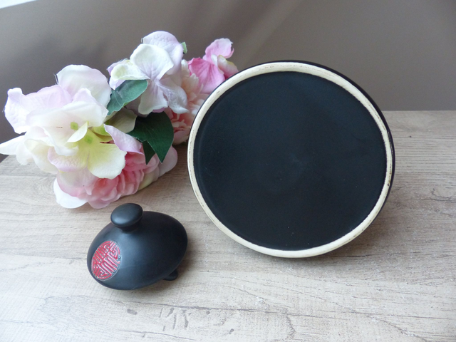 Service à Thé Rouge et Noir en Céramique – Théière avec Anse en Bois et 4 Tasses – Inspiration Chinoise – Ambiance Zen et Cadeau Bien-Être