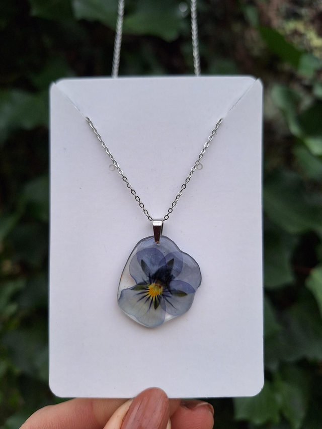 Collier petite Pensée • Viola cornuta • argenté 