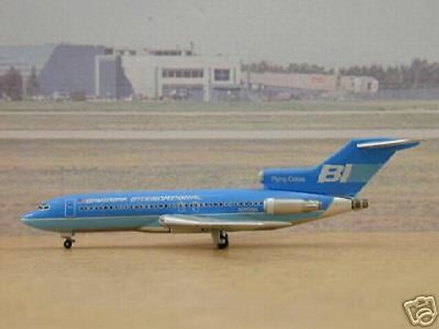 Braniff International B727-100 (N309N) Blue, 1:400
