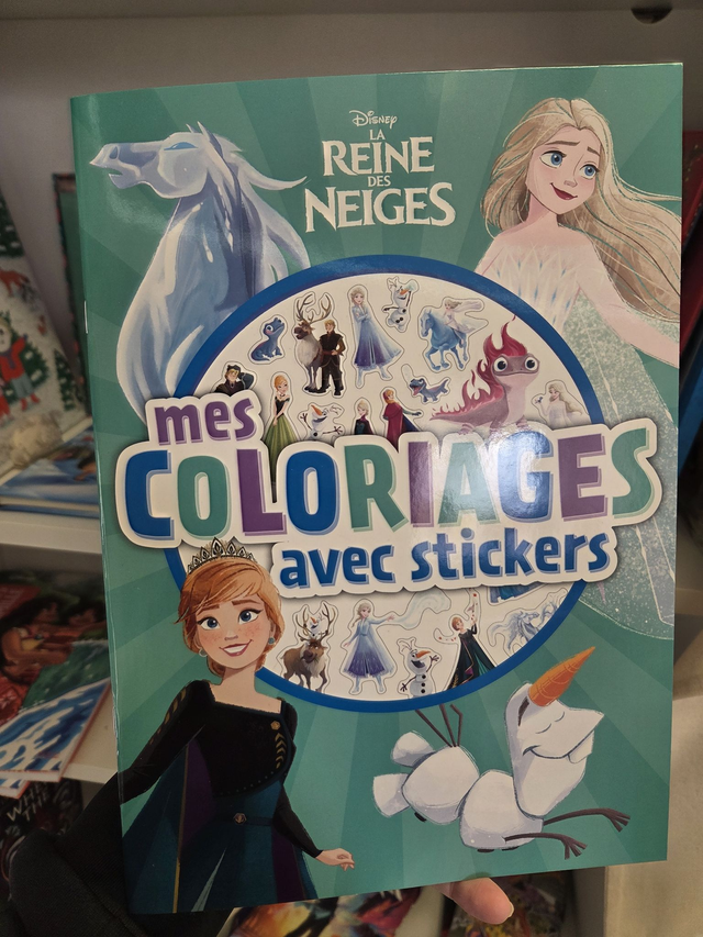 Mes coloriages avec stickers 