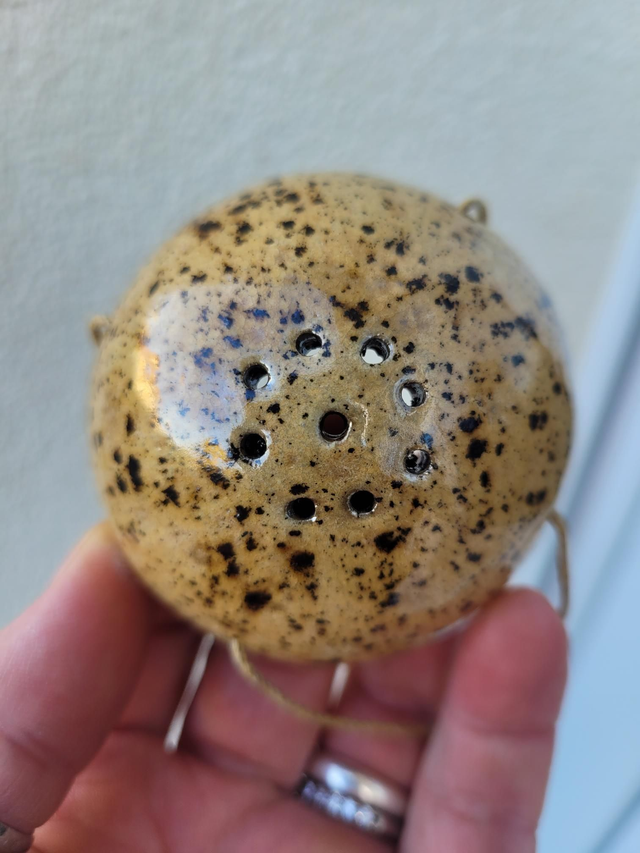 Porte- boule de graines pour oiseaux, céramique artisanale