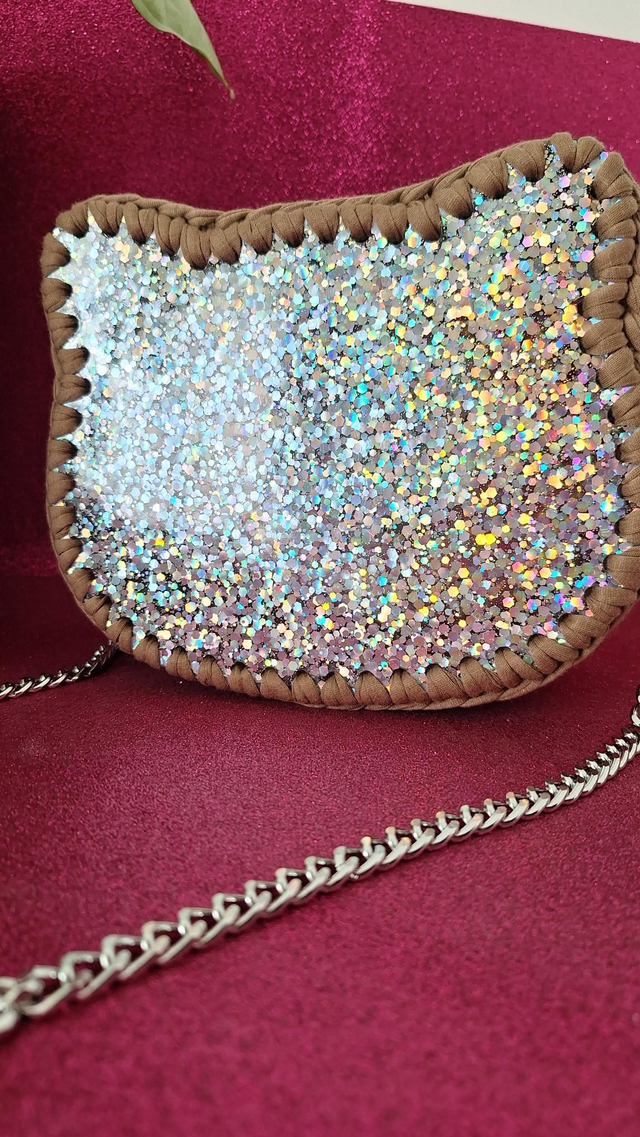 Sac en Résine Chat paillettes argentées holographiques