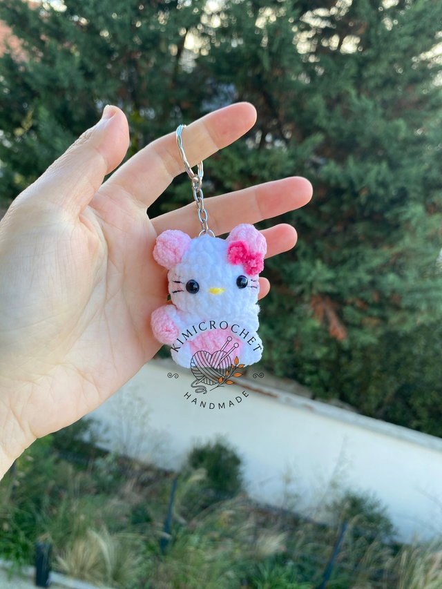 Mini Cute Kitty Rose Crochet Keychain