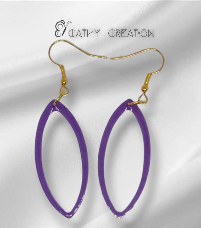 Boucles d'oreilles violettes 