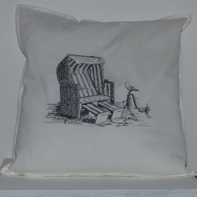 Kissenhülle weiß „Strandkorb“