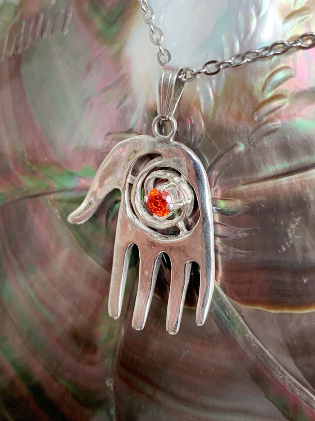 Mano - Pendentif main en argent 925 et oxyde de zirconium