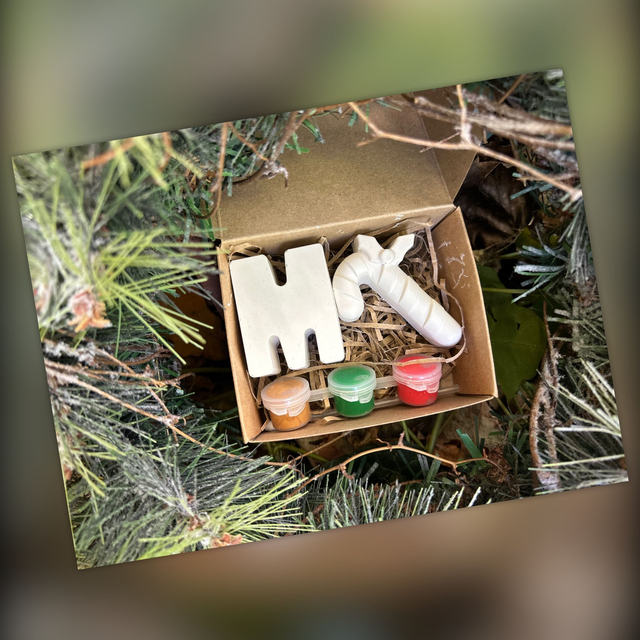 Personalised Mini Christmas Painting Kit - Christmas Present - Kids Activity –  Christmas Eve Crafts – Stocking Filler - Paint Your Own 