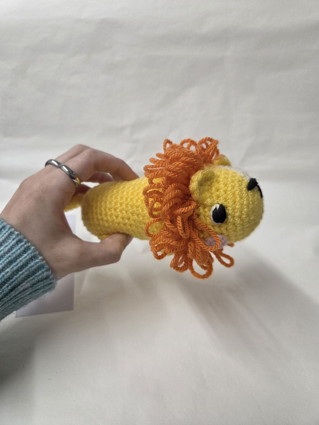 Standing Lion - KL-058