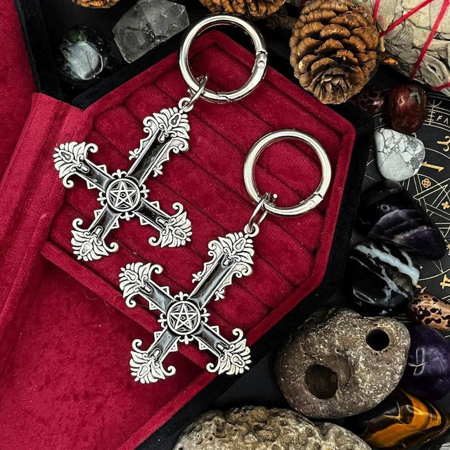 Black and Silver inverted cross Boot clip