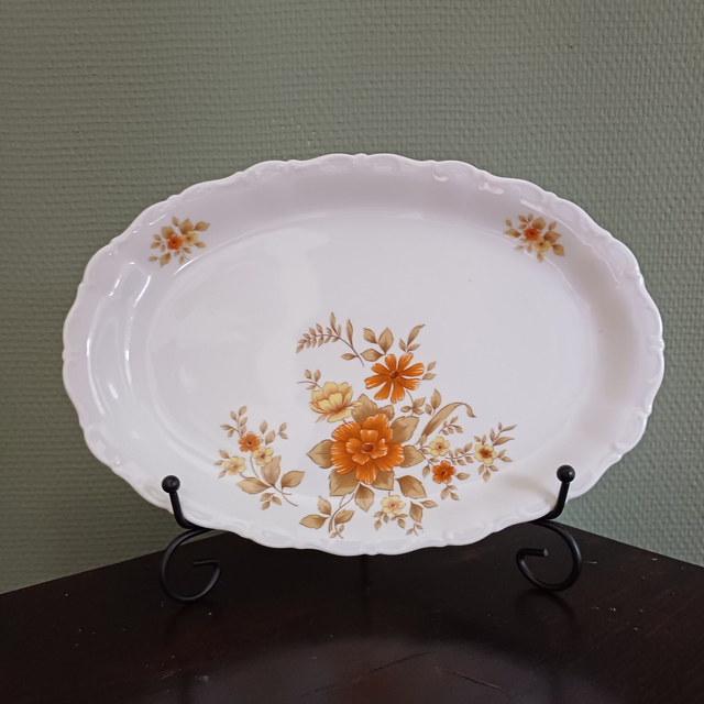 Seltmann Weiden | Serveerschaal Vleesschaal Ovaal (afmetingen 27,0 cm x 19,0 cm x 2,5 cm) Geschulpte rand met kleurrijk bloemdecor | Vintage