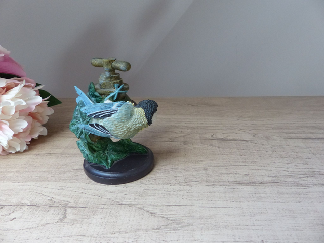 The Country Bird Collection - la Mésange Charbonnière - Oiseau en résine Peint à la Main