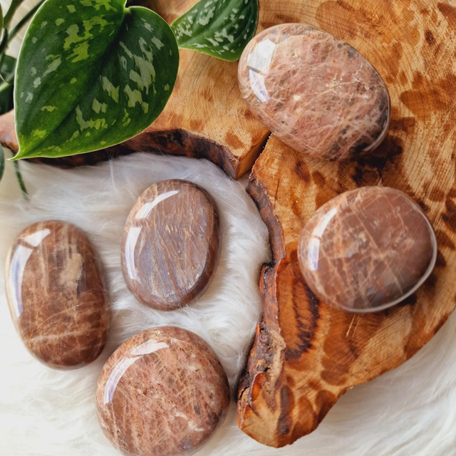 Peach & Black Moonstone Palm