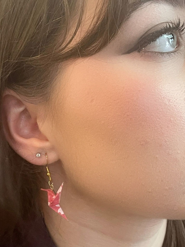 Boucles d'oreilles courtes "Colibri" rouge à fleurs