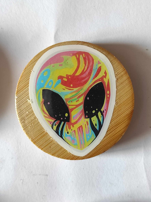 Décapsuleur Extraterrestre magnétique frigo