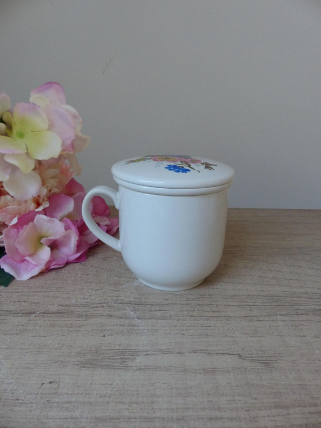 Tisanière en céramique fleurie, tasse avec filtre et couvercle décor botanique rose, bleu, vert, cadeau anniversaire femme amie collègue