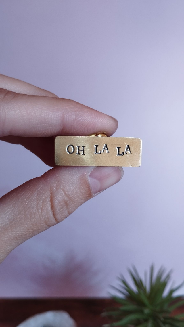Pin's "Oh la la"