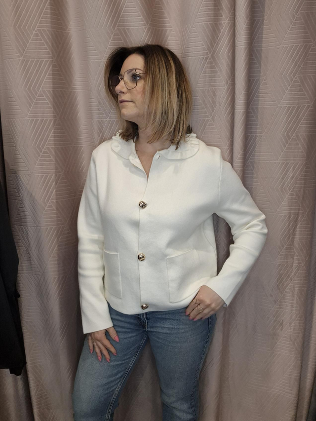 Gilet écru boutons doré 