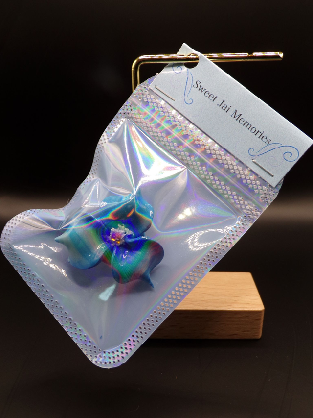Pin's Iris 
