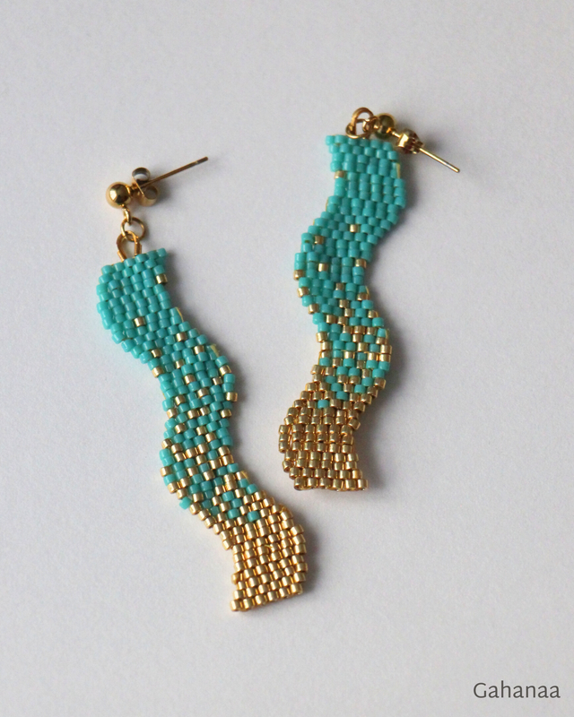 Camille, boucles d'oreilles pendant vague, couleur turquoise et dégradé doré