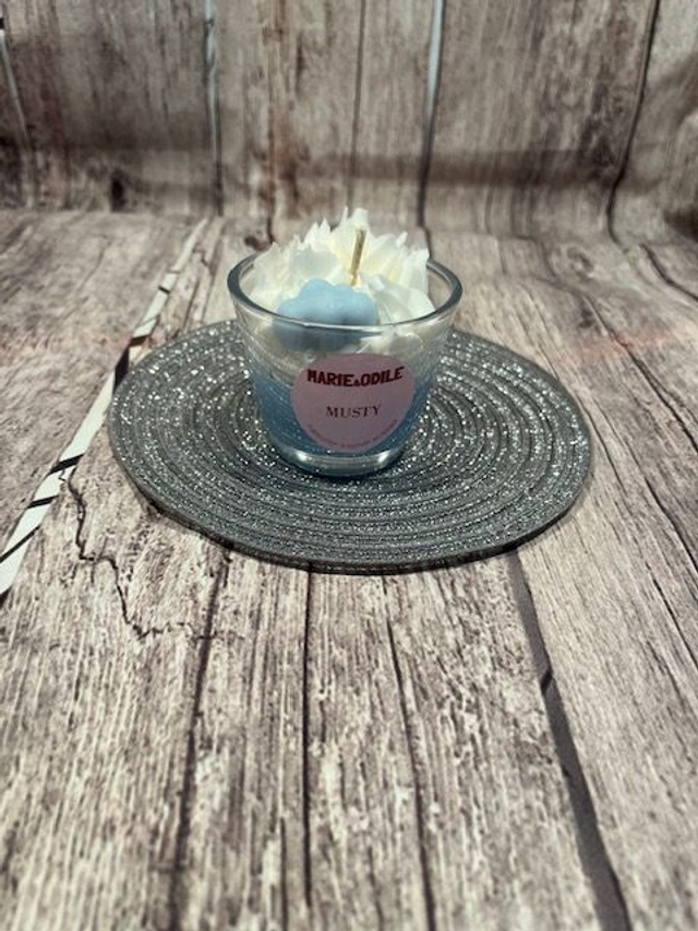 Bougie parfumée Musty - 100 grammes