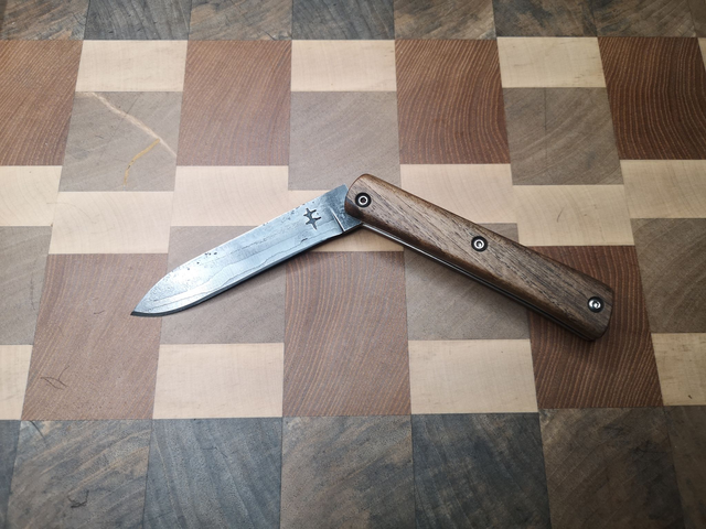 Le Kriska manche noyer