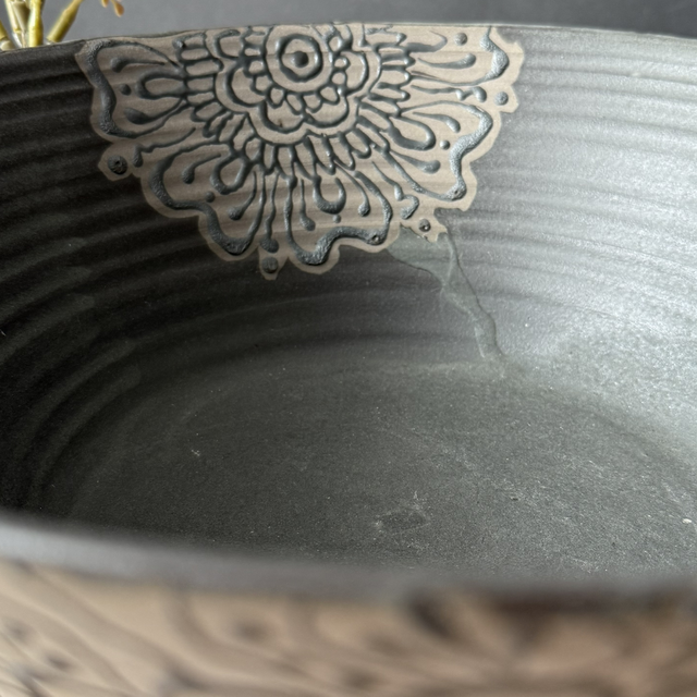 Matt Black Bowl with hand-drawn flower patterns | Large Bowl, dark matt black, stoneware, handmade pottery stoneware