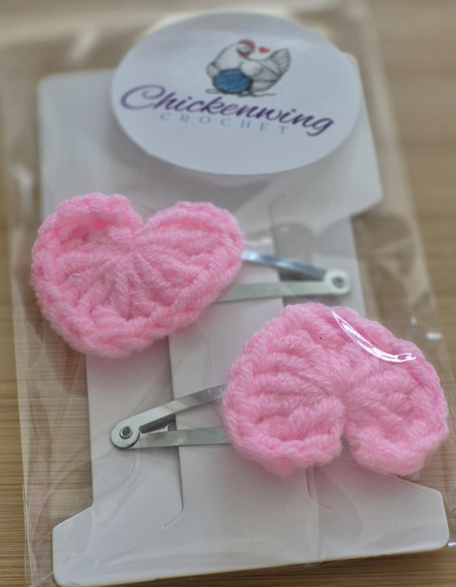 Adorable little heart hairclips