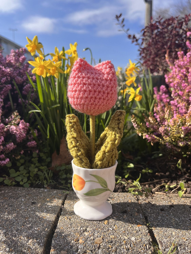 Crochet Tulip (Dusty Pink)