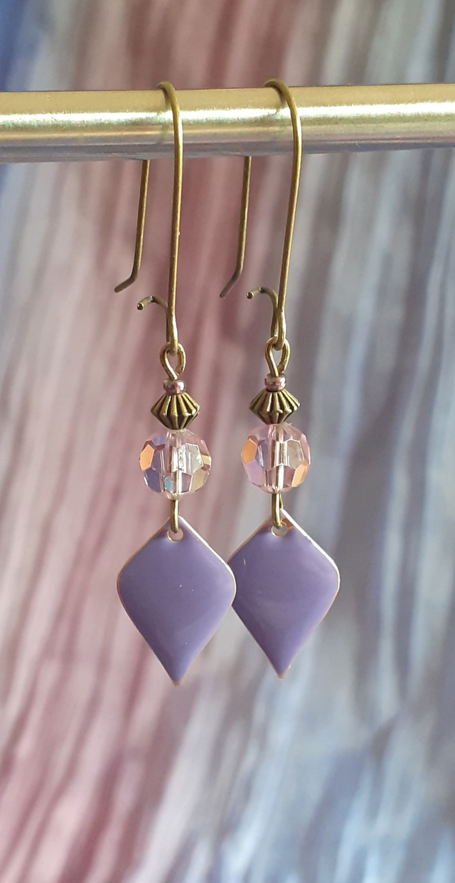 Huso Petites Boucles d'oreille pendantes, parme &amp; rose