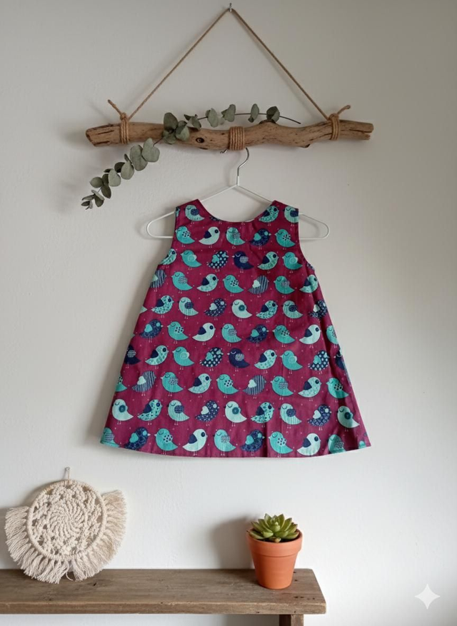 Robe réversible taille 9-12 mois.