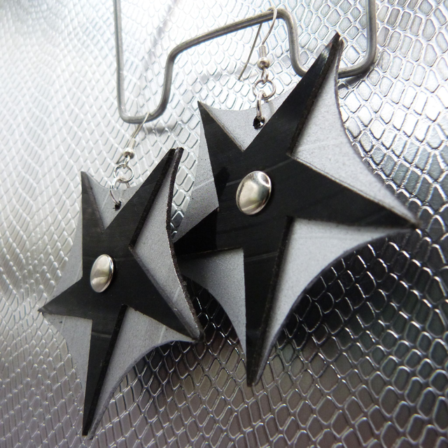 Boucle d&#039;oreille vinyle &quot;Grande Etoile&quot; argenté