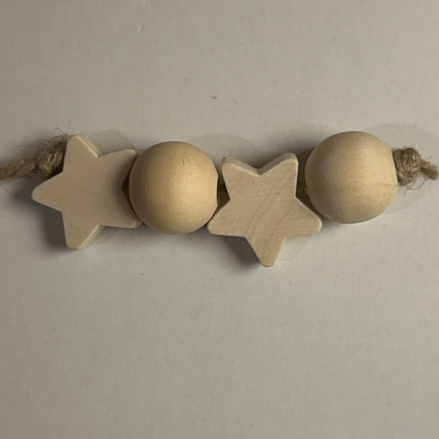 Bead and star garland