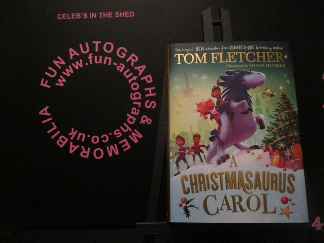 Tom Fletcher 'A Christmasaurus Carol' Authentic Autographed Hardback Book (4)