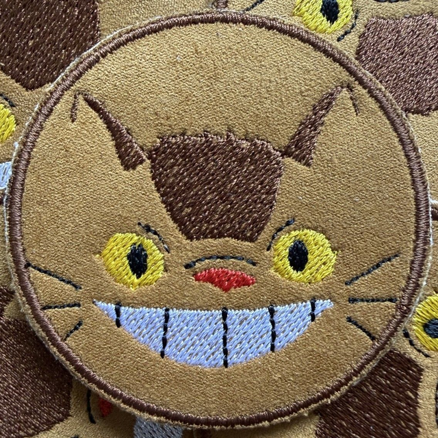 Patch brodé inspiré du Chat Bus