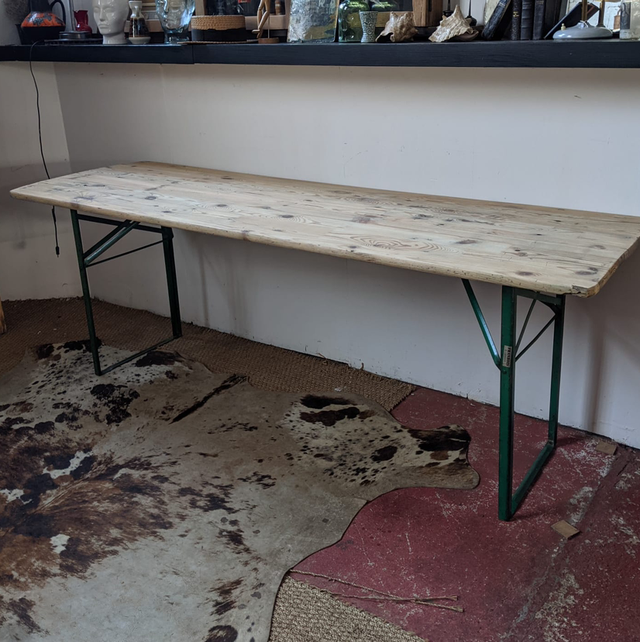 Table de kermesse ancienne